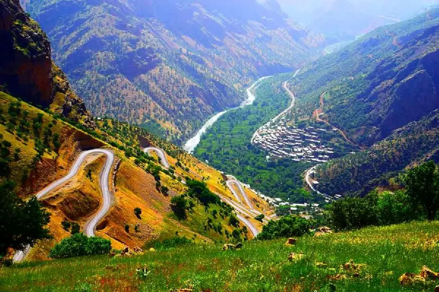 Download 1403 photos of the amazing landscape and nature of Iran