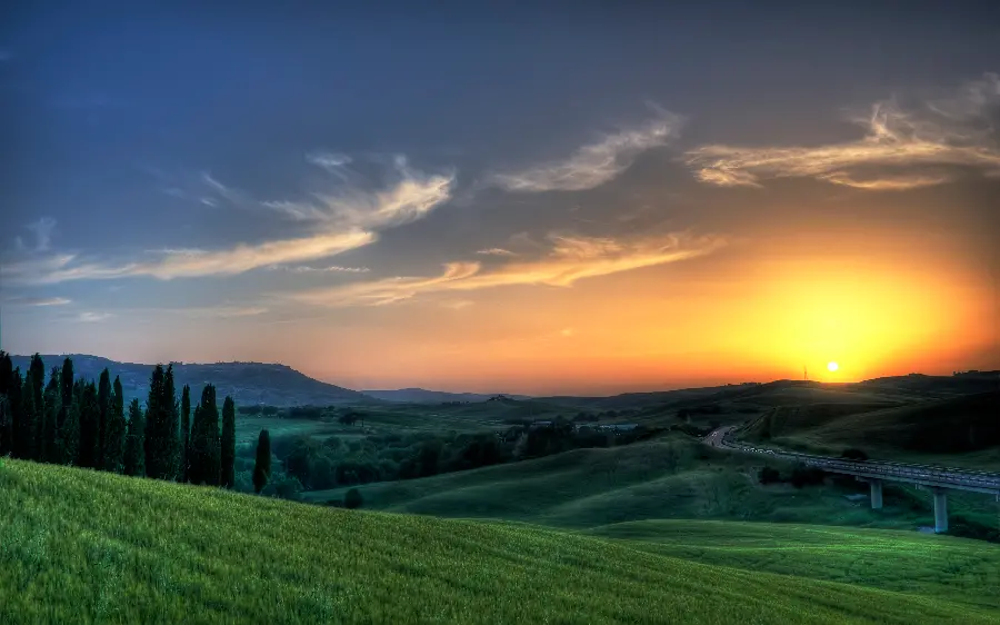 A wallpaper full of a sense of peace, a lovely sunset