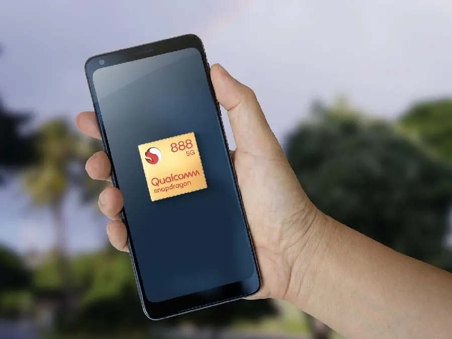 Photo to advertise the Snapdragon 888 processor on the phone screen