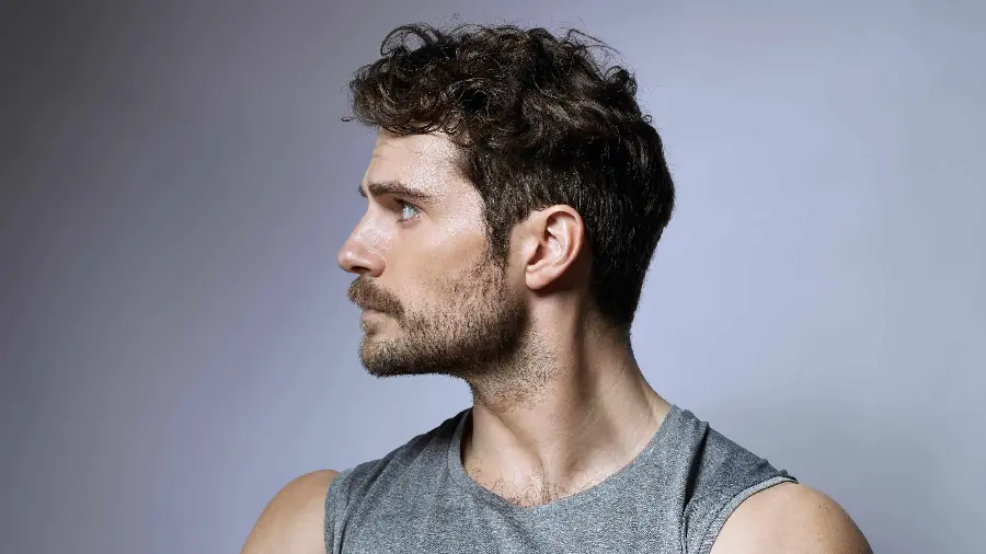 Images of the famous and handsome Henry Cavill with excellent quality
