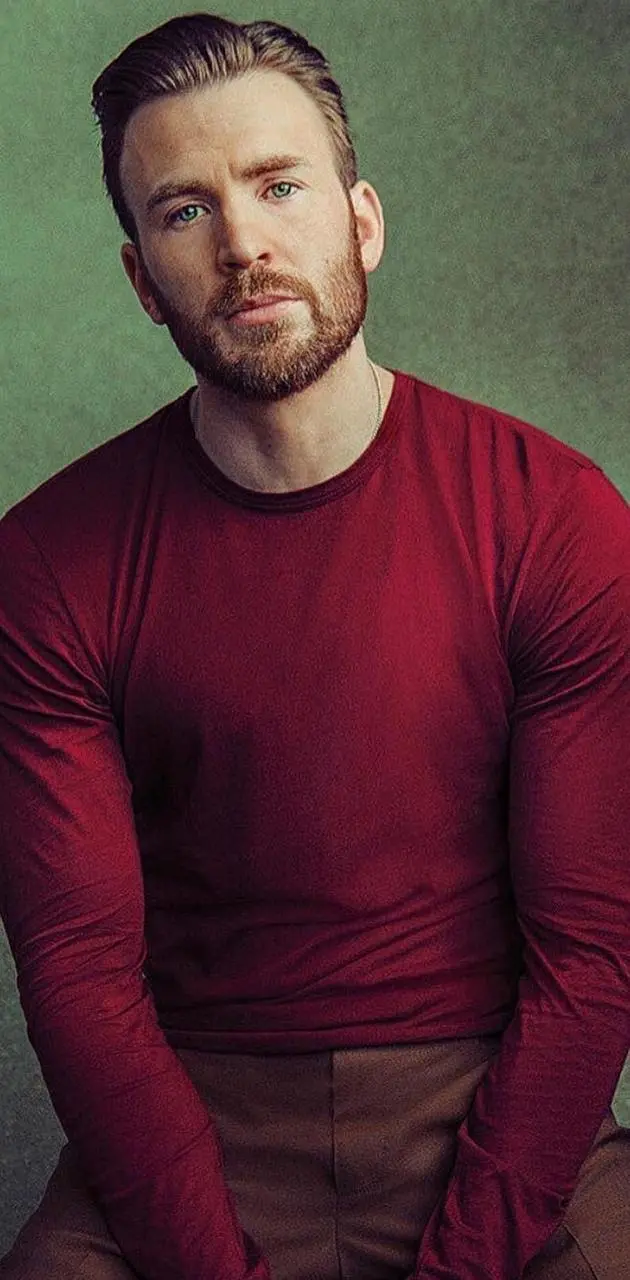 Download photo of Chris Evans with a red hat and dress