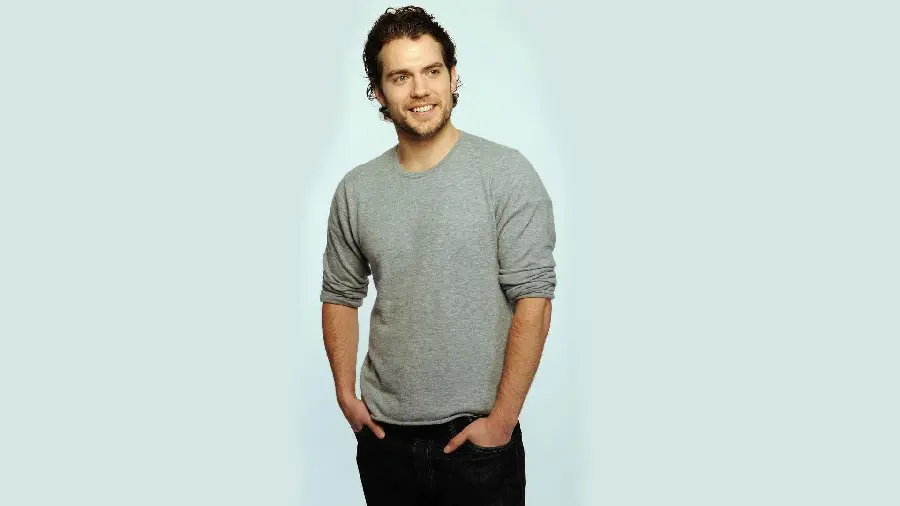 Download full-length photo of Henry Cavill, a professional and attractive actor