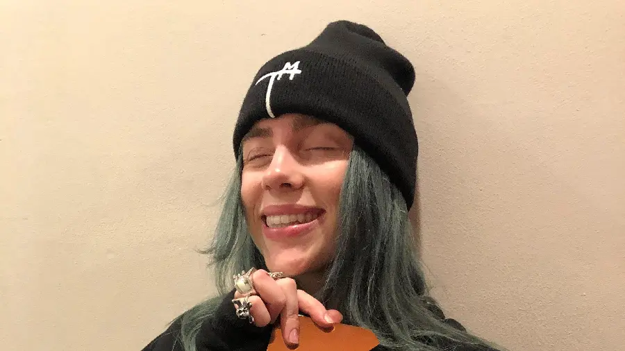 Cute and innocent picture of Billie Eilish, the popular American singer 