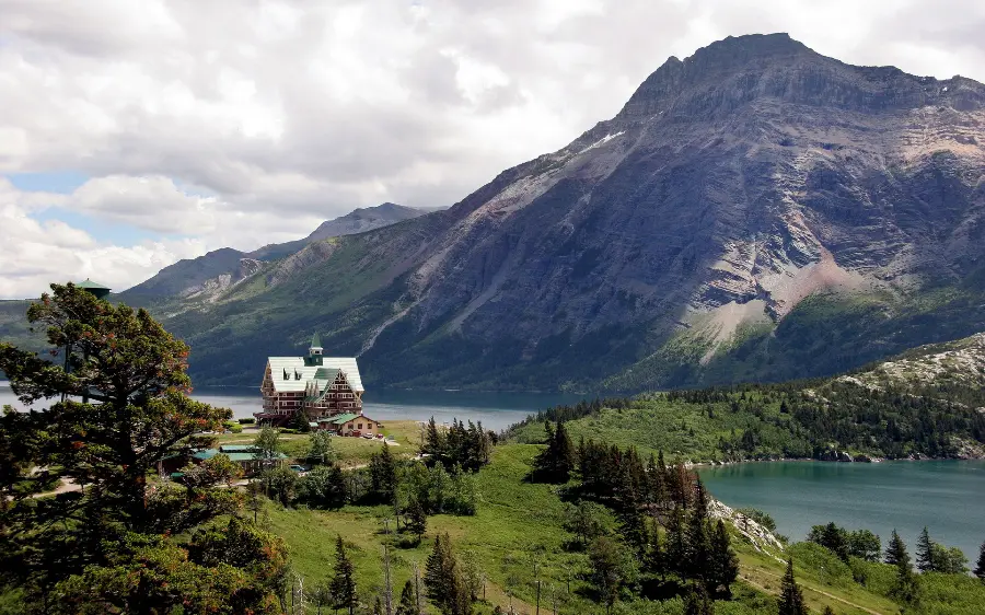 The most secluded mountainous area with cool air for nature tourism 