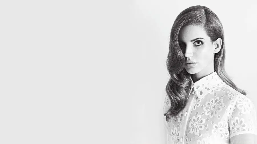 Beautiful profile picture of Lana Del Rey attractive