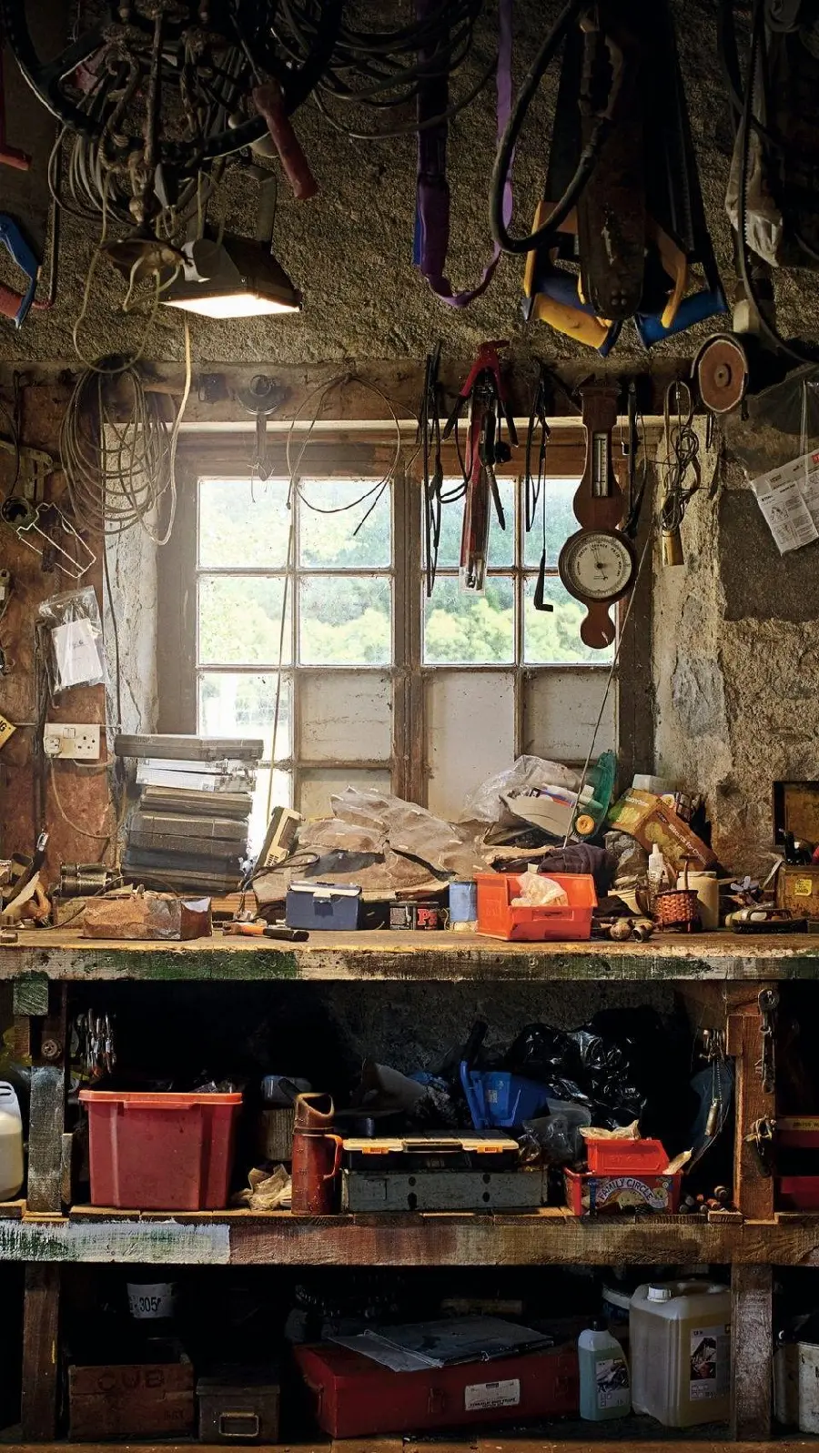 Photo of an old carpentry workshop with excellent quality