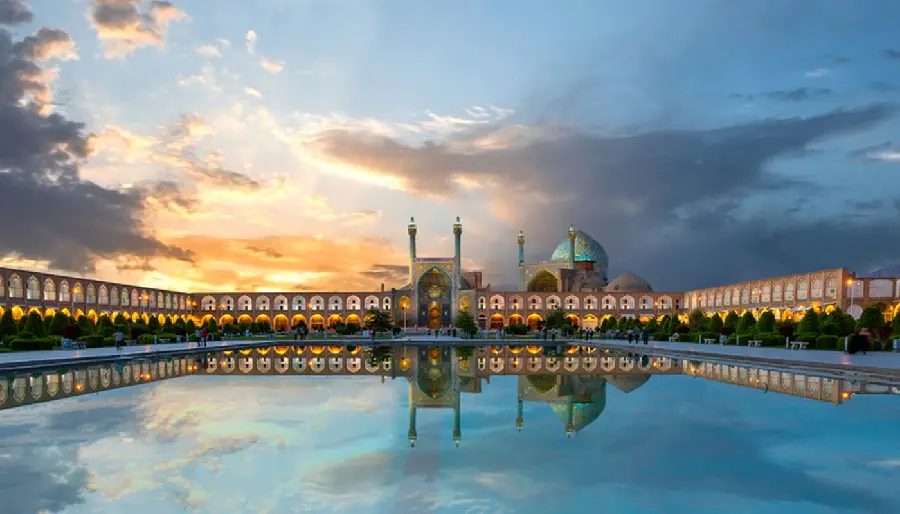 High-quality image 1403 of Naqsh-e Jahan Square in Isfahan, Iran