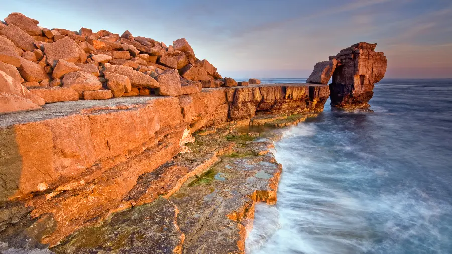 A very cool and cool wallpaper with great quality Great from the ocean 