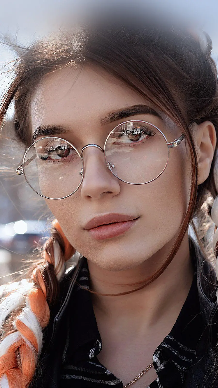 New pictures of Dua Lipa, an English-Albanian female singer