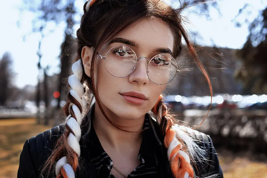 New and completely free pictures of the famous face and celebrity Dua Lipa