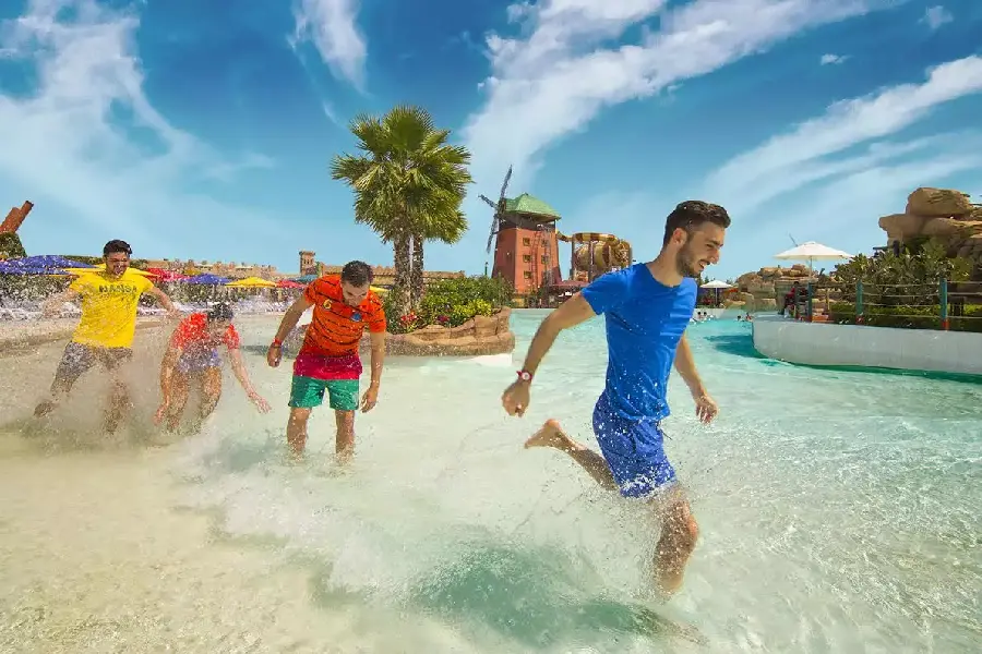 The Most Attractive Pictures Taken from Sights and Attractions in Kish
