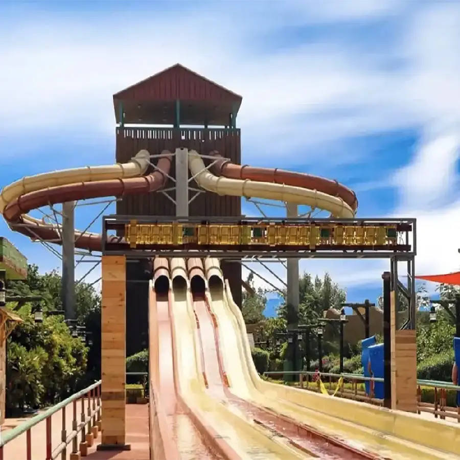 Photo of the Ocean Water Park Theme, a famous tourist spot in Kish