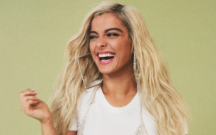 Download photo of American singer and songwriter Bebe Rexha