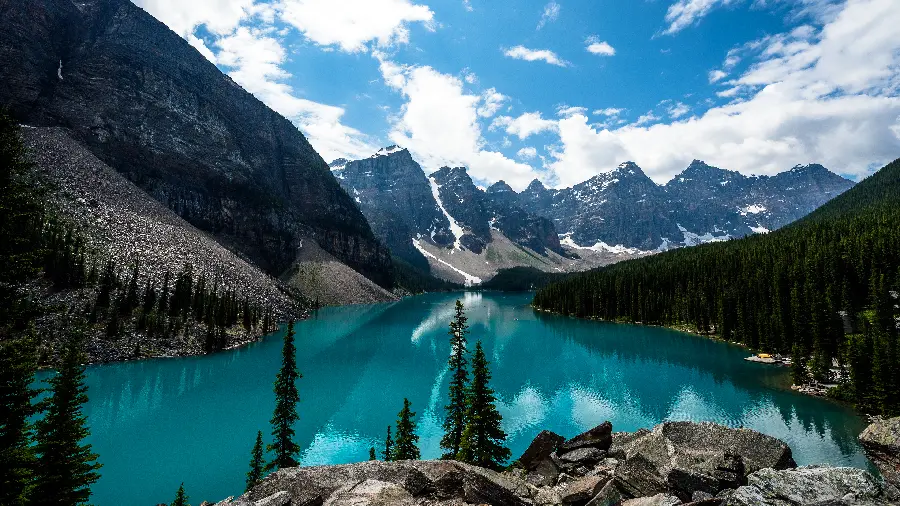 Download new 5K wallpaper of a beautiful and pleasant nature design for Windows 11 and 12