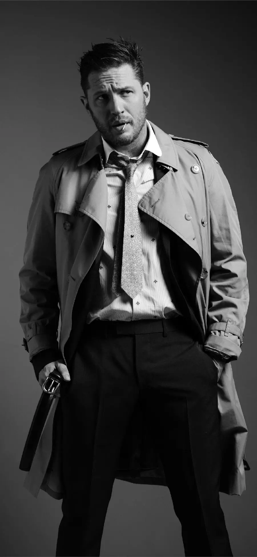 Black and white photo of Tom Hardy for phone wallpaper 