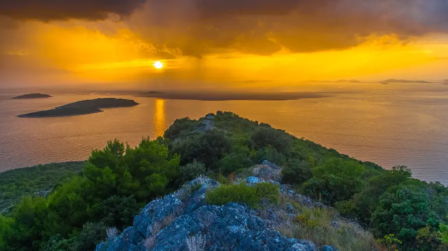 The most up-to-date desktop background of sunsets and landscapes and nature views