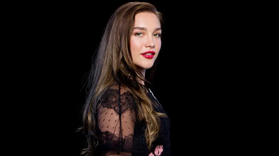 Very Beautiful Picture of Florence Pugh on a black background