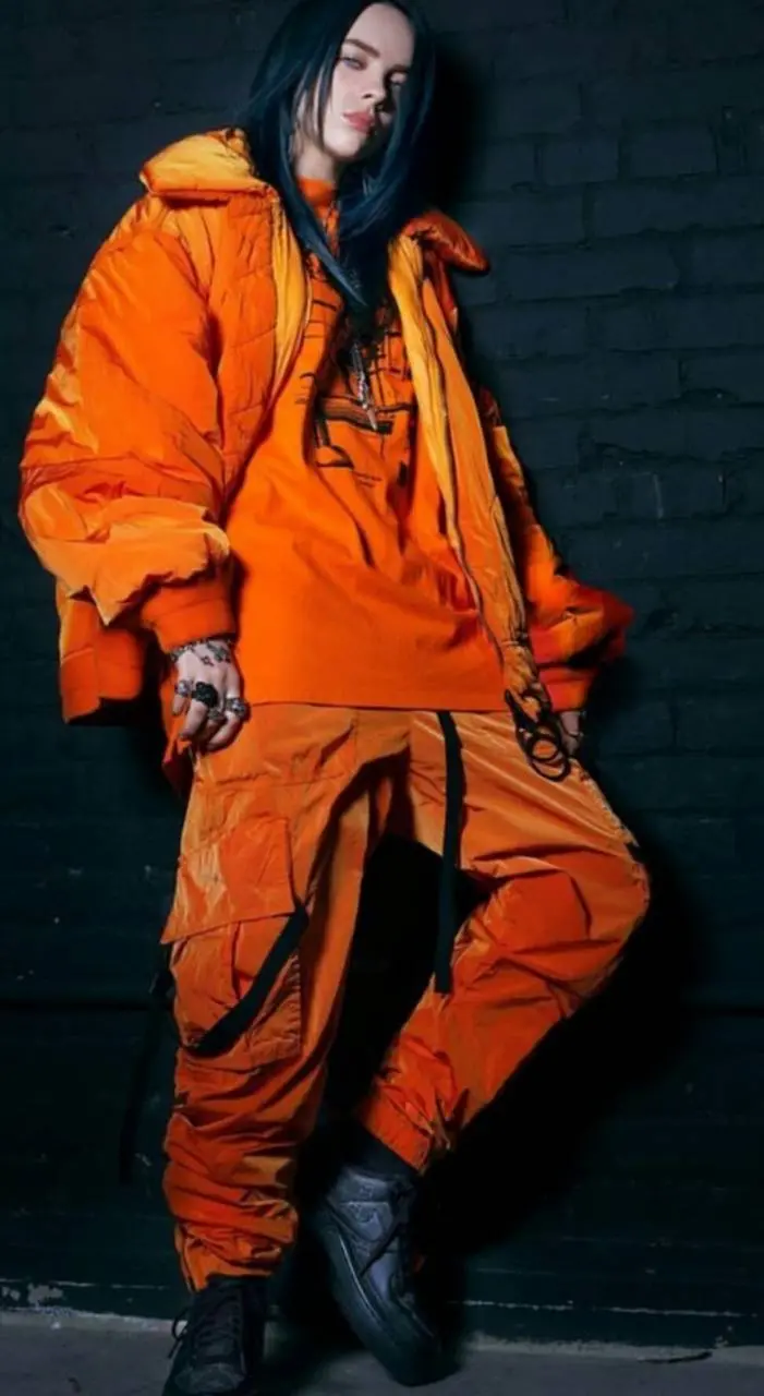 Billie Eilish's Red Orange Style at Her Concert in Dubai 