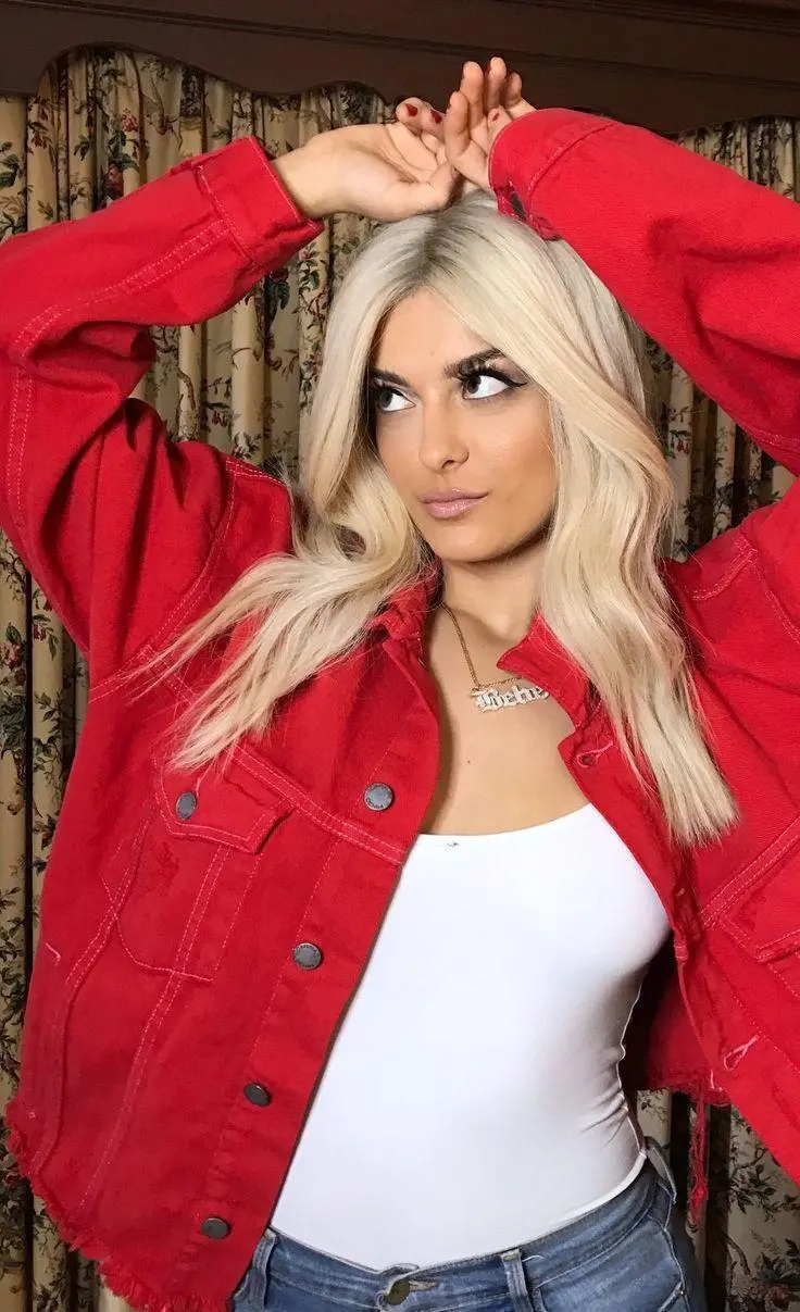 Bebe Rexha background photo from fans or fans