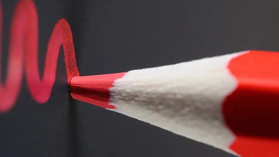 Image of an interesting view of the red crayon effect on the page Black suitable for desktop 