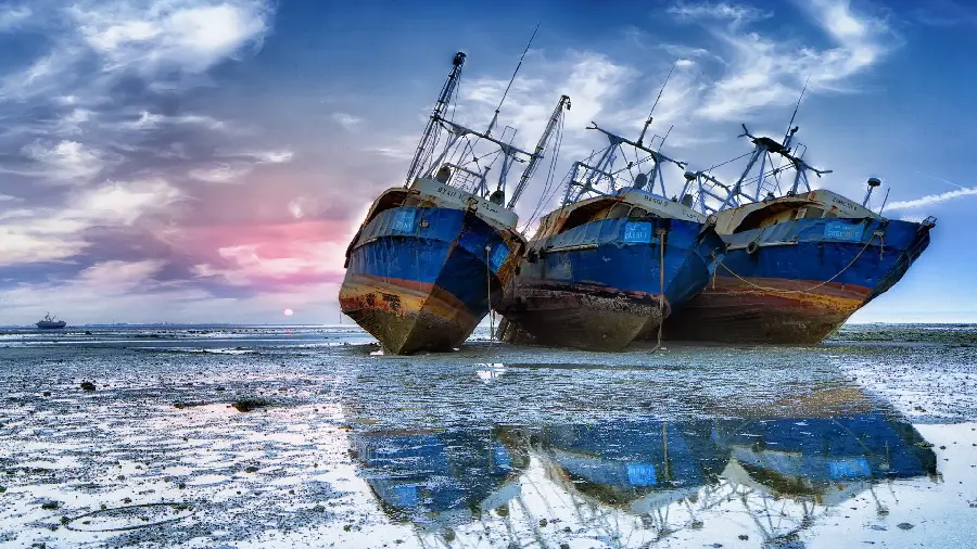 Download a dreamy background image with excellent quality for printing