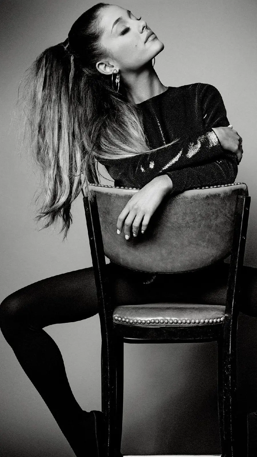 High resolution background photo of the artist named Ariana Grande