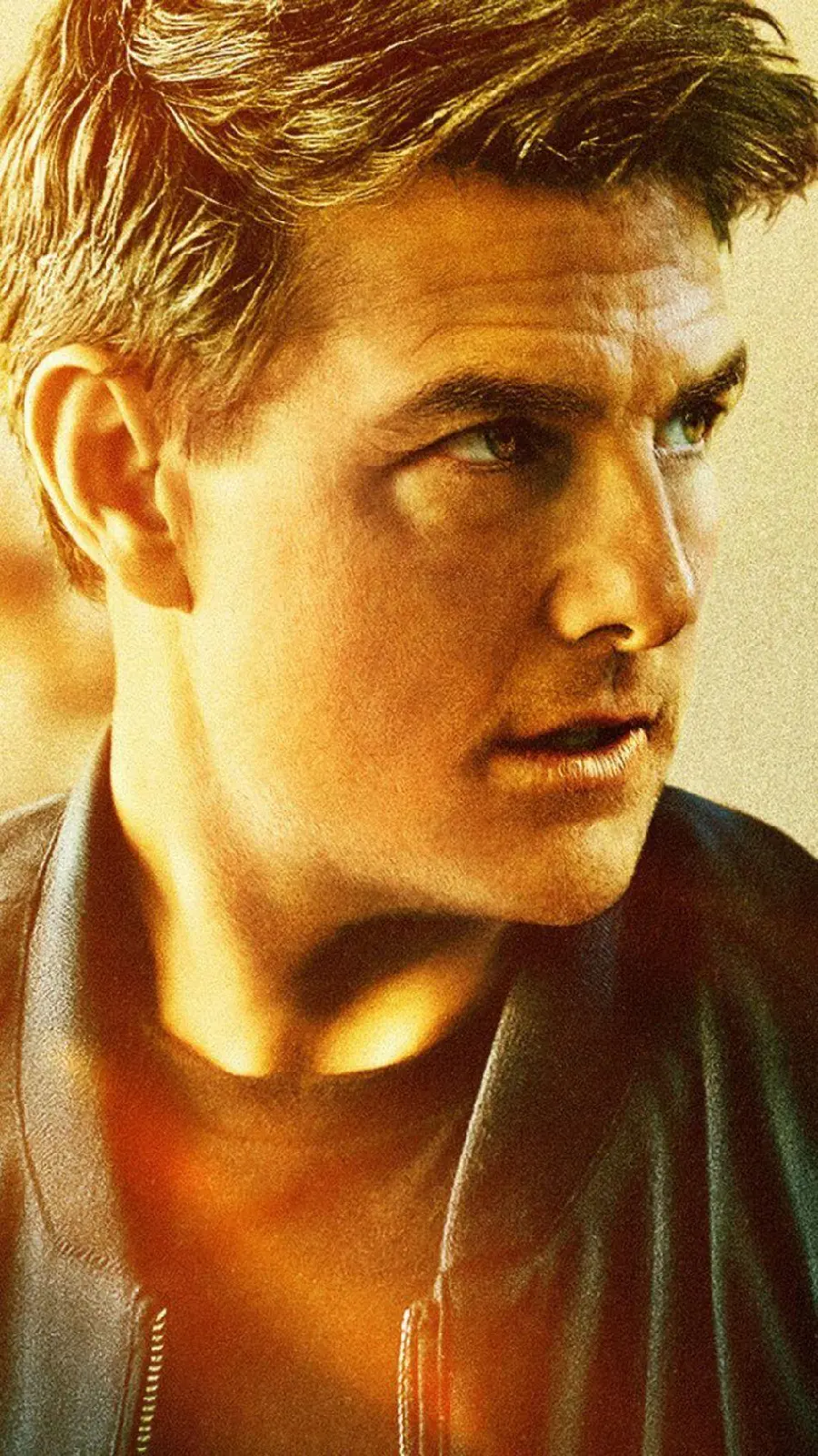 Download attractive Tom Cruise photos