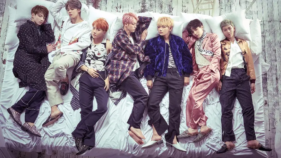 Download artistic and beautiful photo of BTS for computer wallpaper