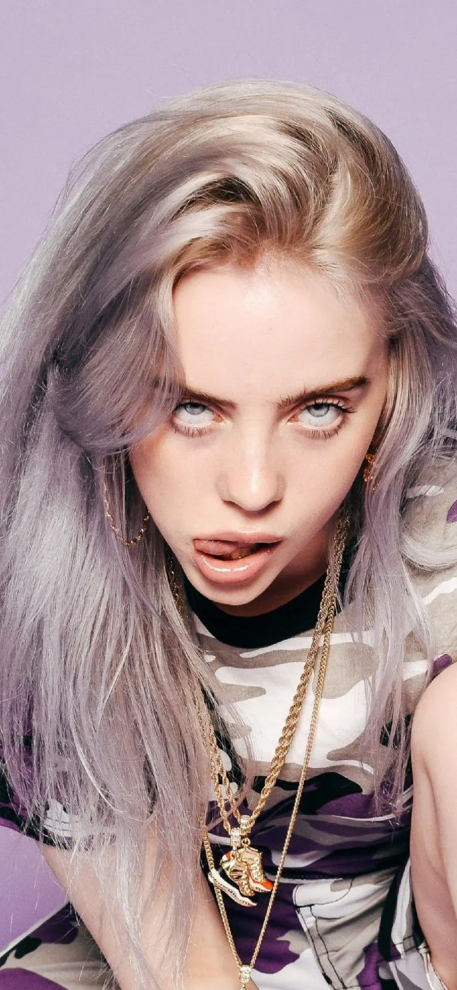 The most attractive photo of Billie Eilish, the popular American singer