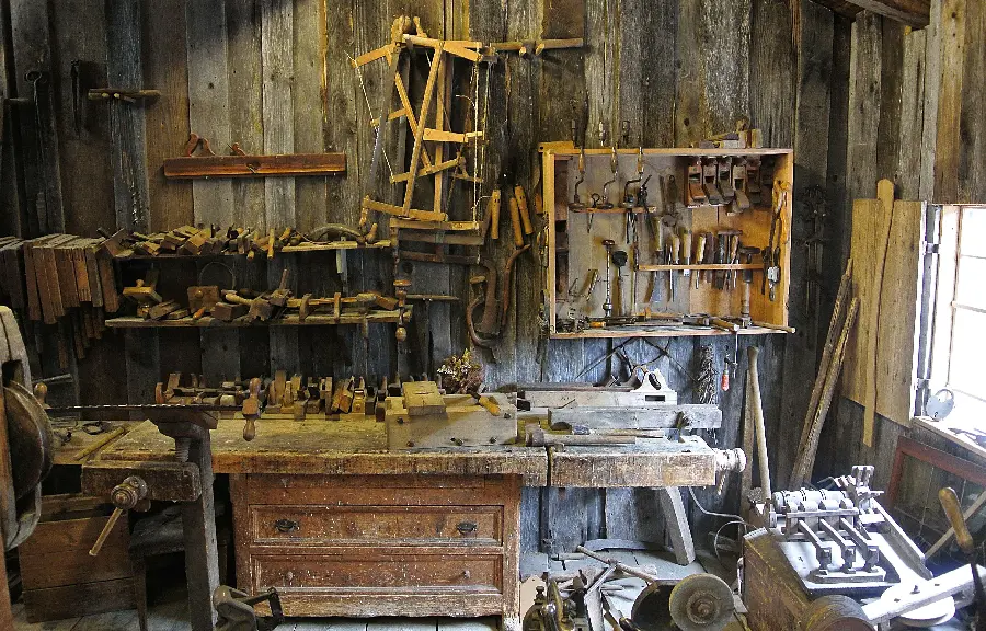 A spectacular and cool photo of an old and small carpentry workshop