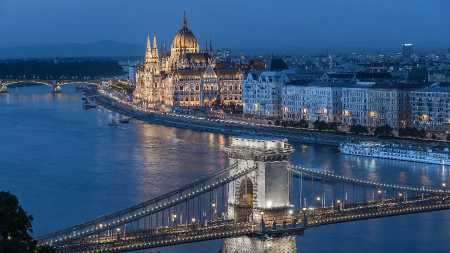 4k quality background image of a modern and luxurious city view