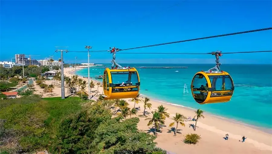 Stock image of a cable car, a tourist attraction in Kish