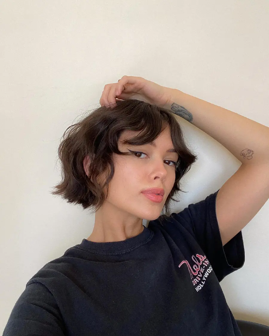 Women's and Girls' Hairstyle for Natural and Undyed Hair