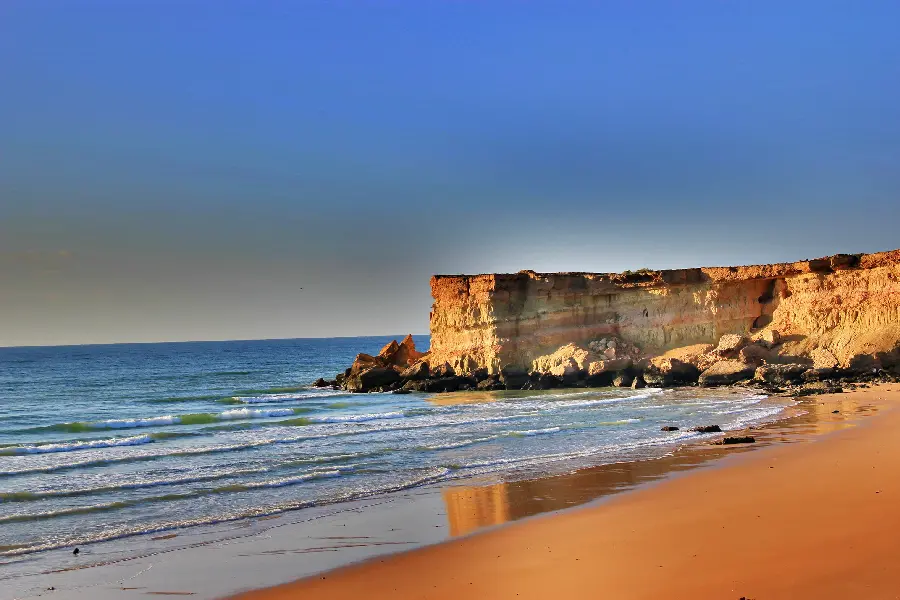 Tourist landscapes and the peaceful and dreamy beach of Kish