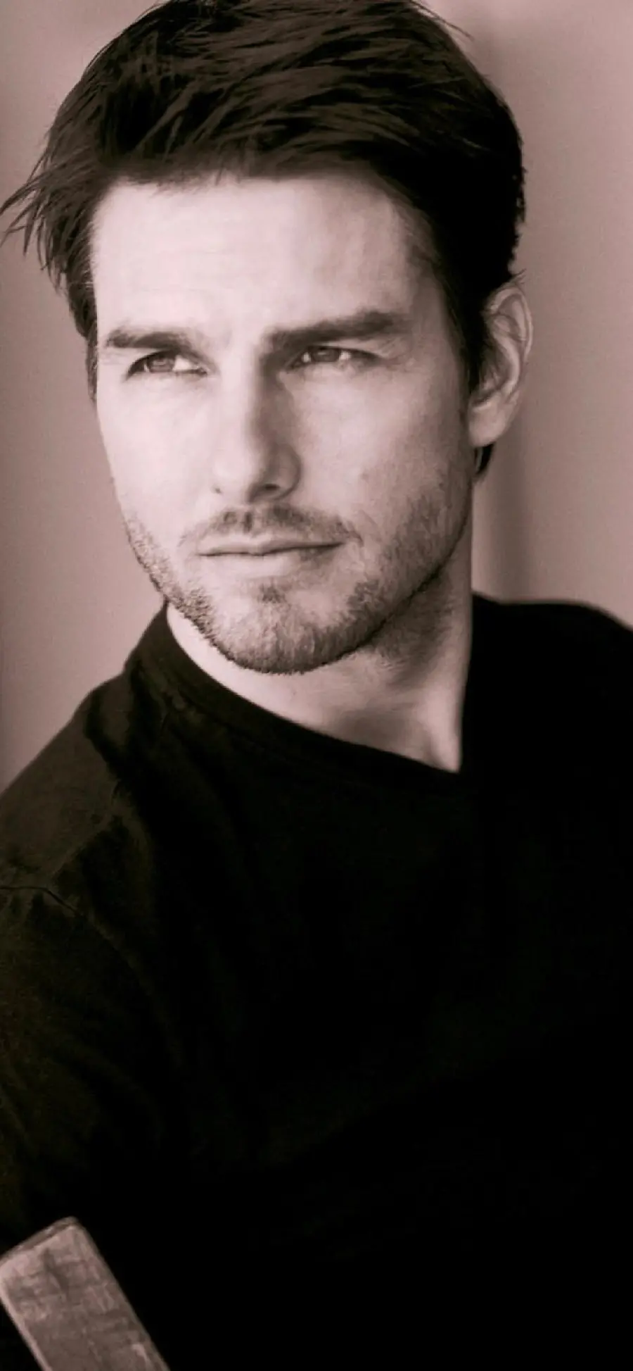 Stunning photo of Tom Cruise with great editing