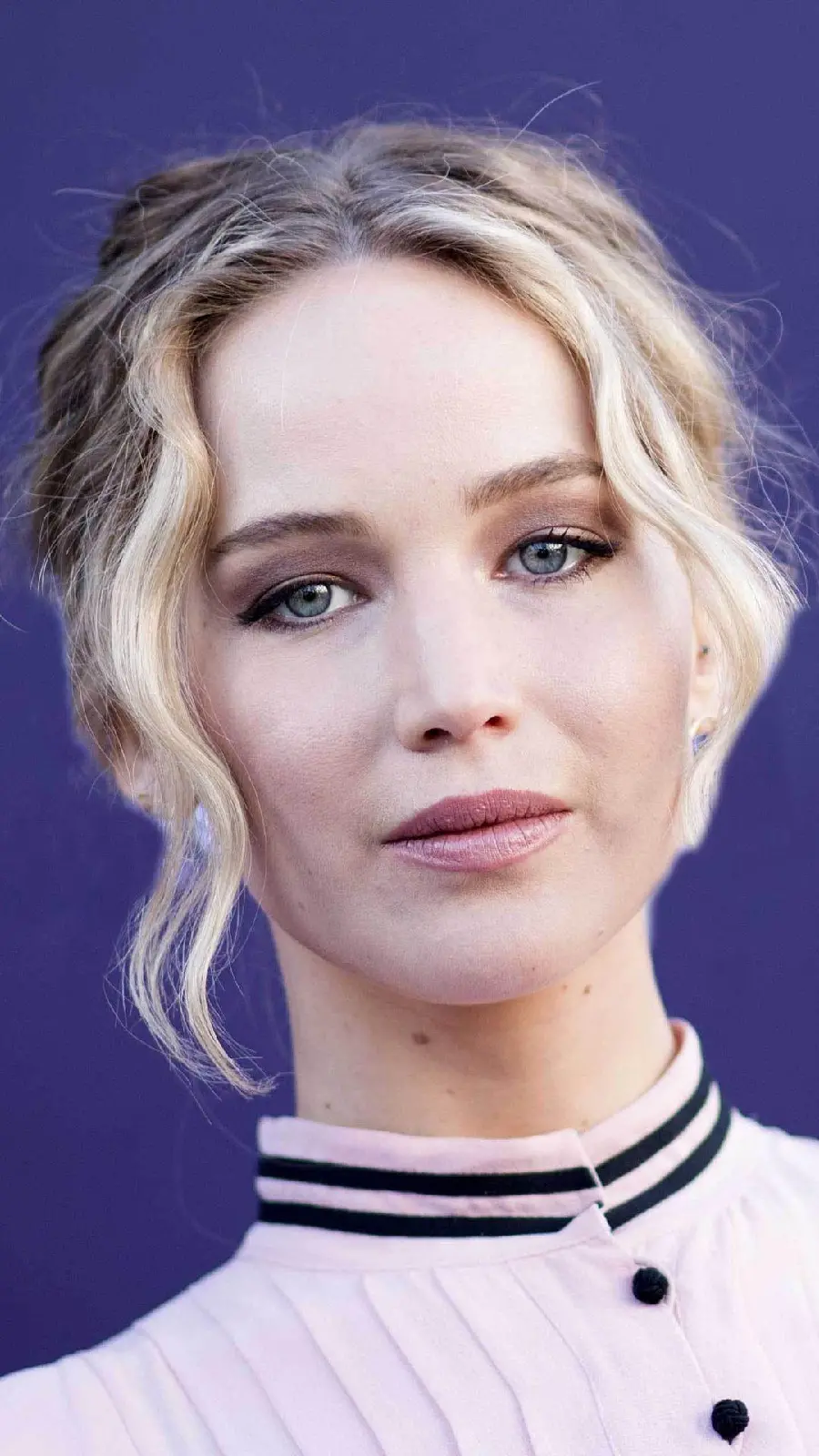 New photo of the famous American star Jennifer Lawrence