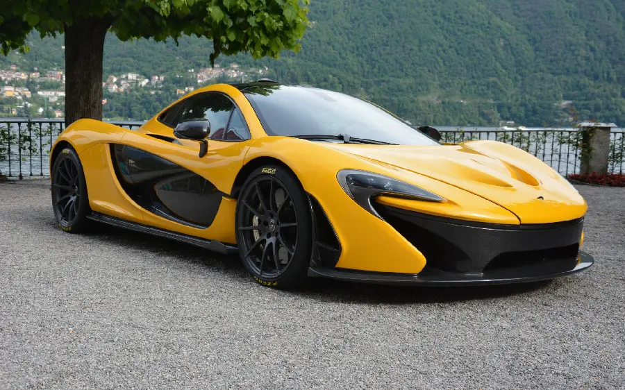 Awesome and new boyish wallpaper of the McLaren super sports car