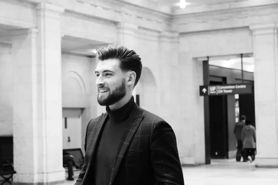 Download black and white background of new men's and boys' hairstyles 2024