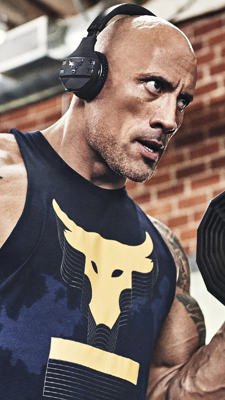 Vertical photo of Dwayne Johnson for the phone wallpaper of fans of this celebrity