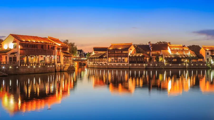 Stock photo of a classy recreational place by the lake 1403