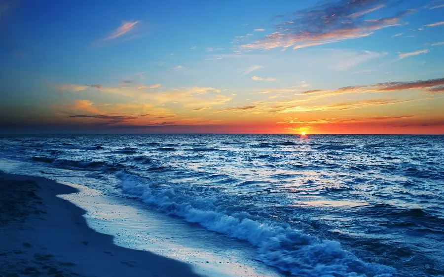 Wallpaper of the beach and sunset for the profile