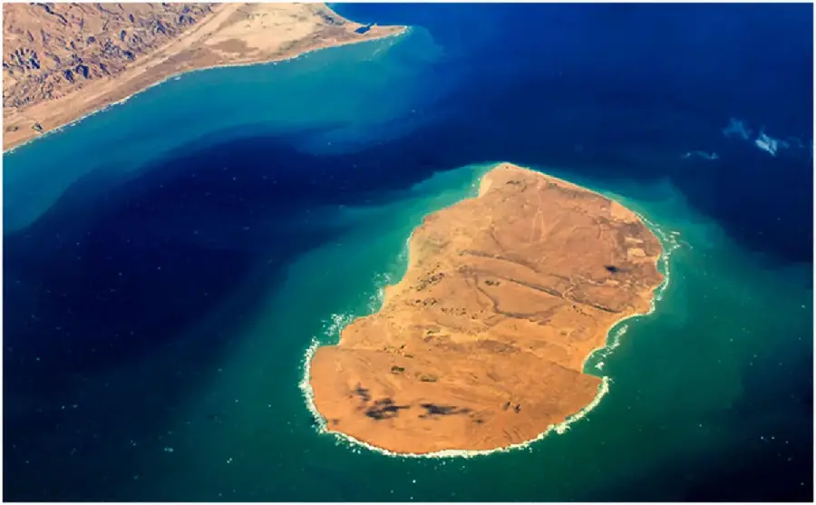 Aerial image From Kish Island in the eternal Persian Gulf