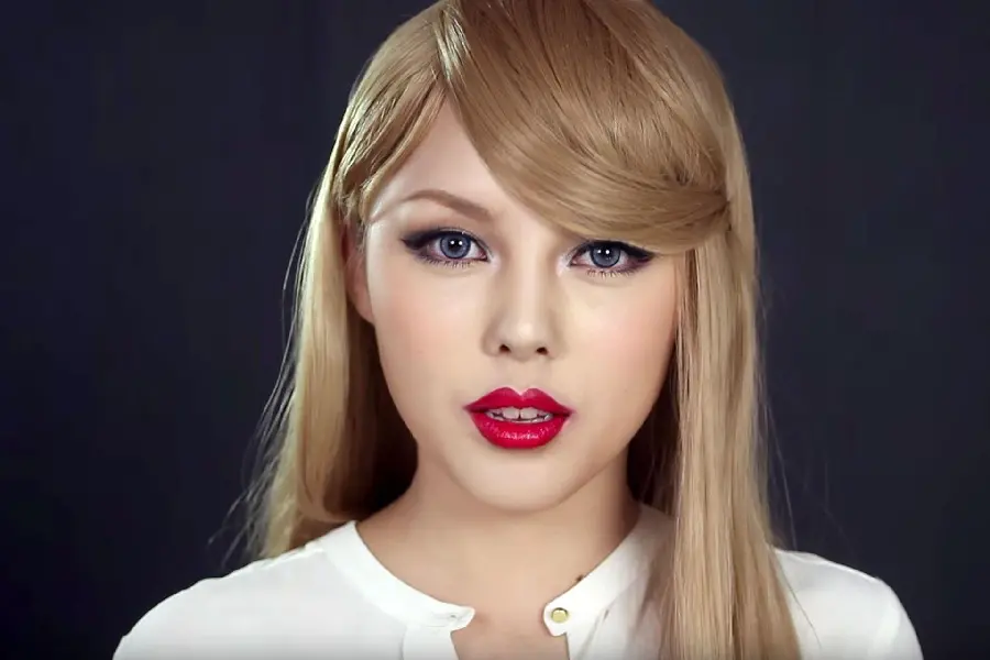 A close-up picture of the beautiful and lovely Taylor Swift