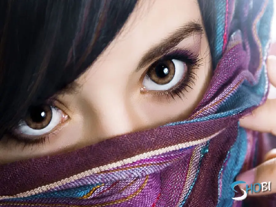 New and luxurious girl's profile picture with a veil