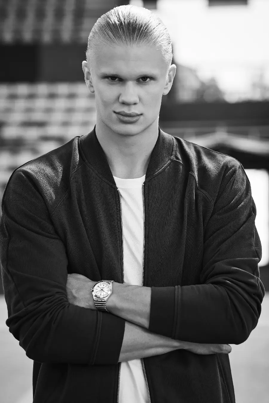 The most stylish and attractive photo of Erling Haaland, the Norwegian player, for profile