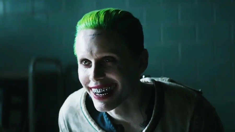 Download a random photo from the movie Suicide Squad