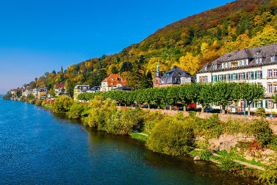 Wallpaper photo of cottages by the water, the best place for travel and relaxation