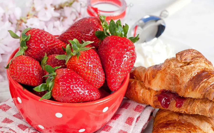 Image of fresh strawberries for advertisement of selected jam making 2023