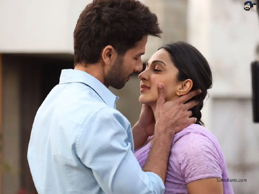Kiara Advani's Romantic and Romantic Photo in the Movie The Untold Story