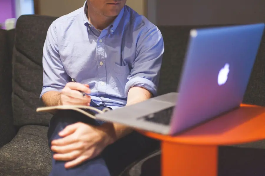 Free download of business laptop and desktop photos with direct link